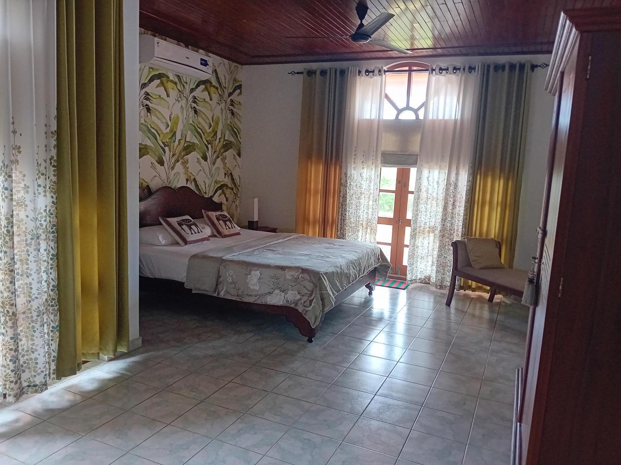 Villa Sea Breeze Kepungoda Buitenkant foto