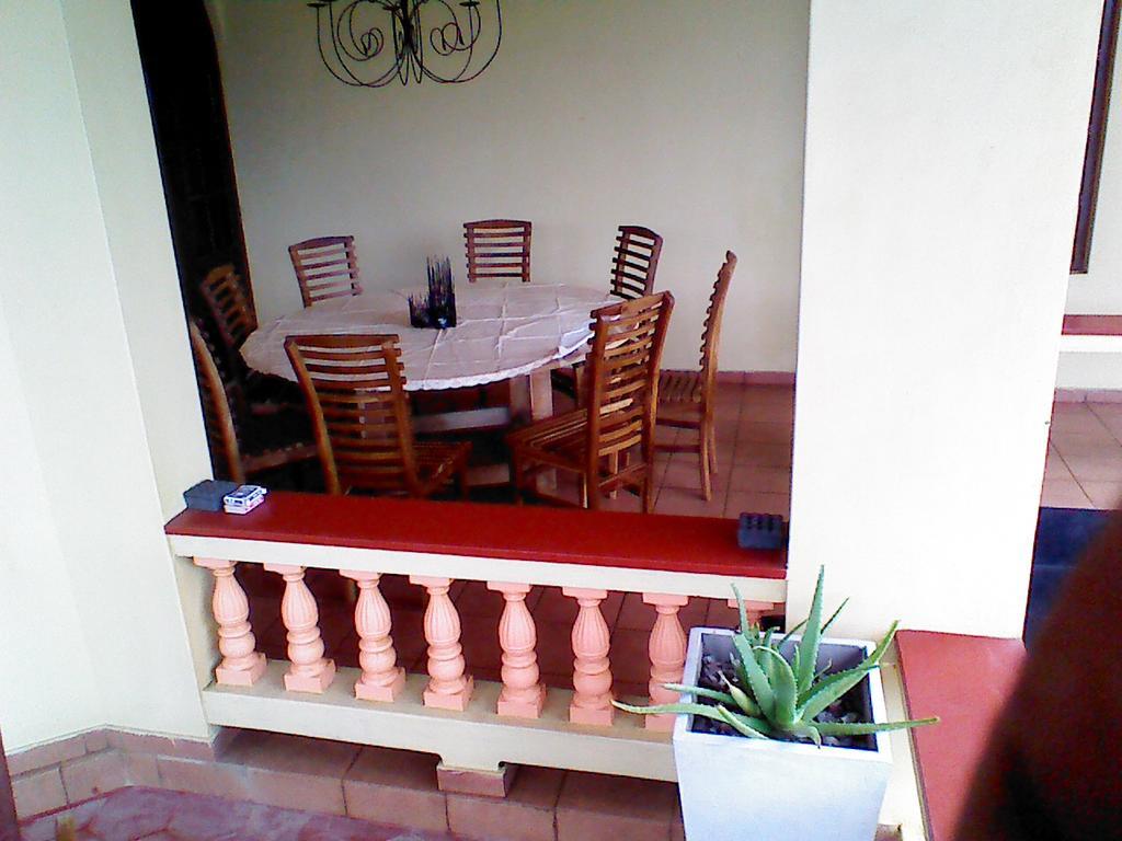 Villa Sea Breeze Kepungoda Buitenkant foto